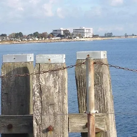 Pearl With Sea View Comfortable Vacation Großenbrode