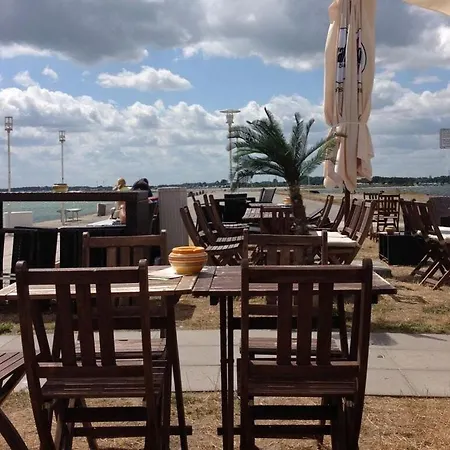 Pearl With Sea View Comfortable Vacation Apartament